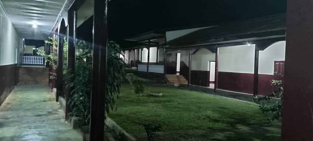 Campus d'Esse — vue nocturne